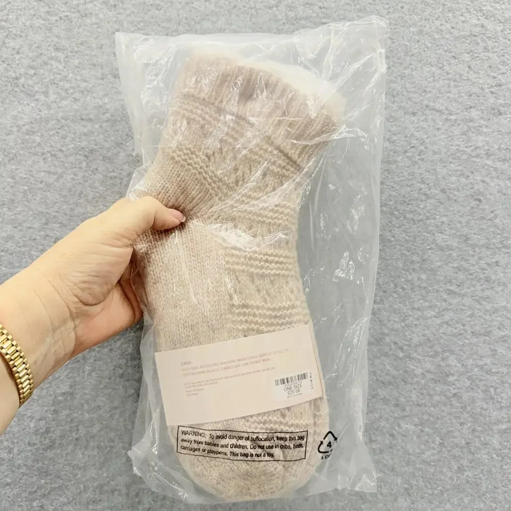Soma Slipper Socks Womens One Size Beige Oatmeal Multi Heather Fuzzy Cozy